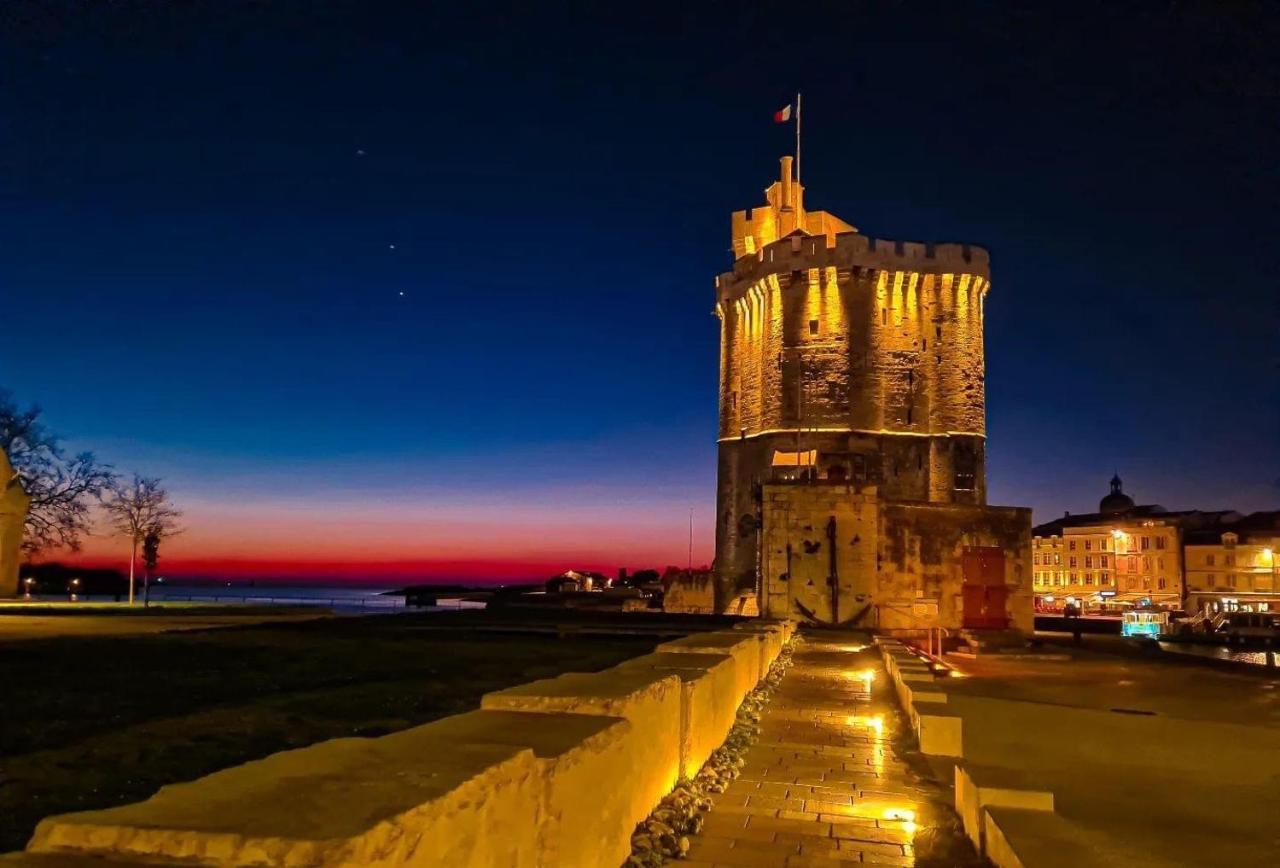 Appartement T3 Tout Confort En Duplex A 20Mn A Pied Du Centre-Ville Avec Tv Et Wifi La Rochelle  Bagian luar foto