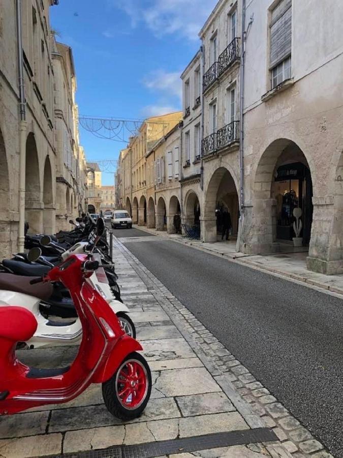 Appartement T3 Tout Confort En Duplex A 20Mn A Pied Du Centre-Ville Avec Tv Et Wifi La Rochelle  Bagian luar foto